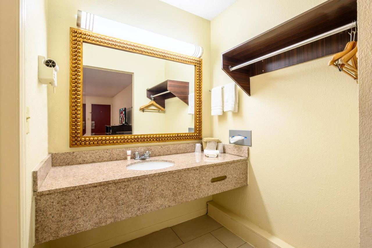 Red Roof Inn Sylacauga Luaran gambar